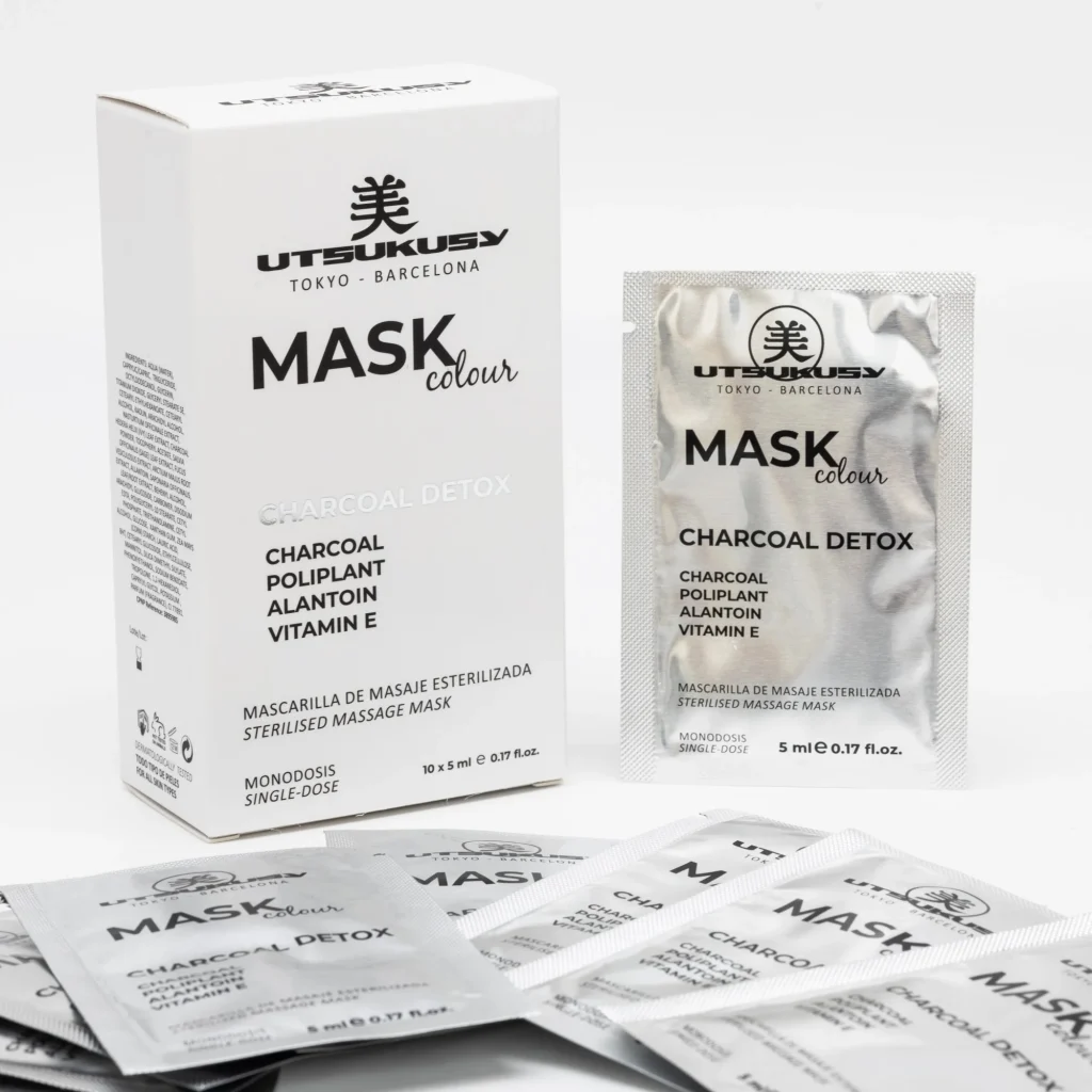 Utsukusy-cosmetics-2-mask-charcoal