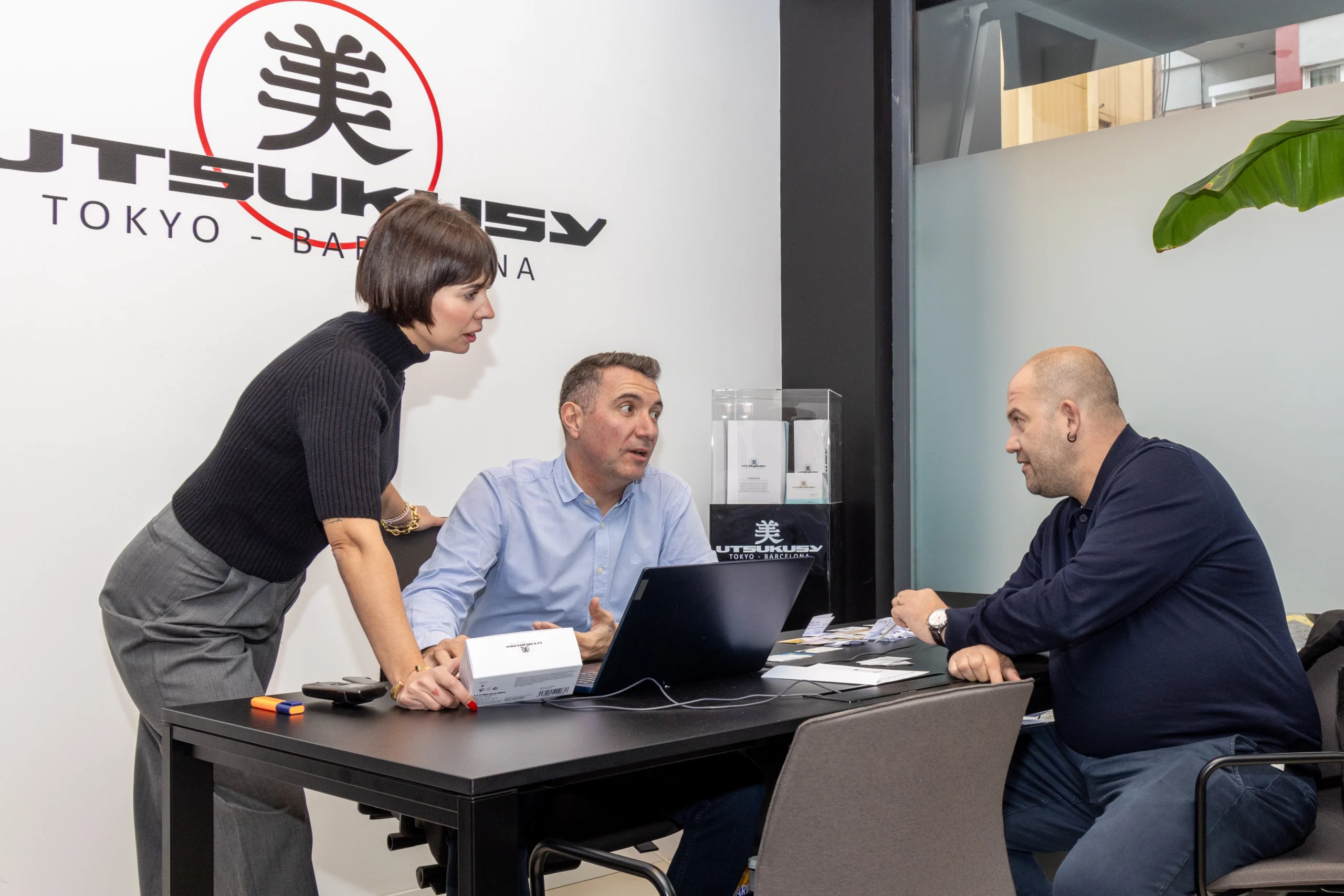 instalaciones-utsukusy-cosmetics-20